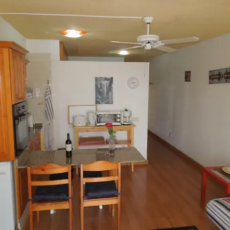 Beachfront-apartment Las Vistas 1 With Sea-view, Heated, Pool, Wifi, Sat-tv