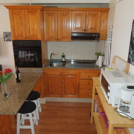 Апартаменты Beachfront-apartment Las Vistas 1 With Sea-view, Heated, Pool, Wifi, Sat-tv