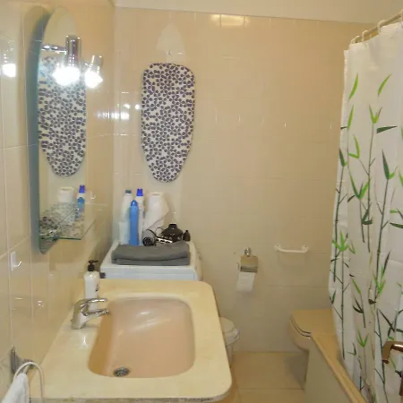 Beachfront-apartment Las Vistas 1 With Sea-view, Heated, Pool, Wifi, Sat-tv Arona (Tenerife)