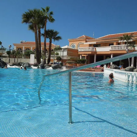 Beachfront-apartment Las Vistas 1 With Sea-view, Heated, Pool, Wifi, Sat-tv Апартаменты *