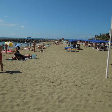 Beachfront-apartment Las Vistas 1 With Sea-view, Heated, Pool, Wifi, Sat-tv
